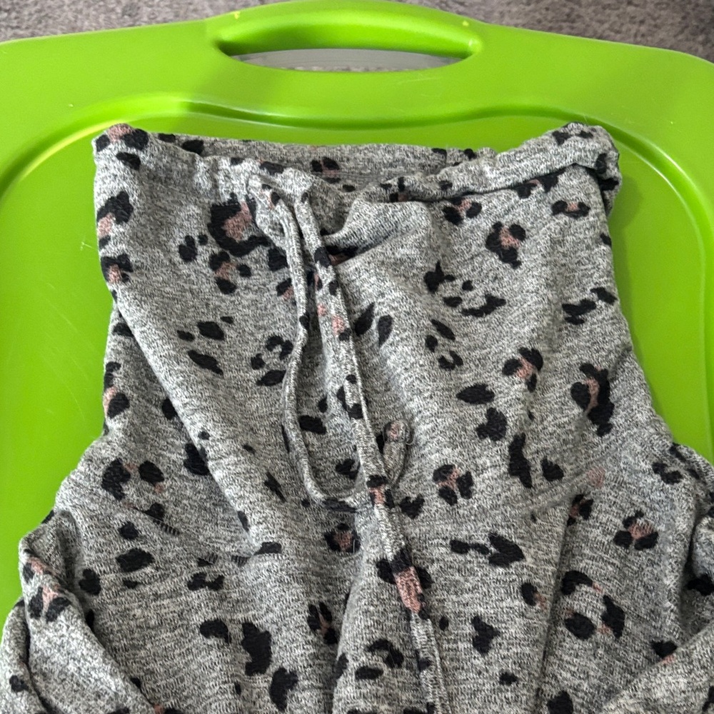 Maurices Gray Animal Print Set - Picture 11 of 14